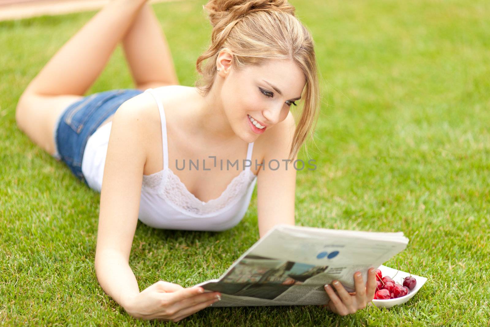 young beautiful women having breakfast by Lcrespi