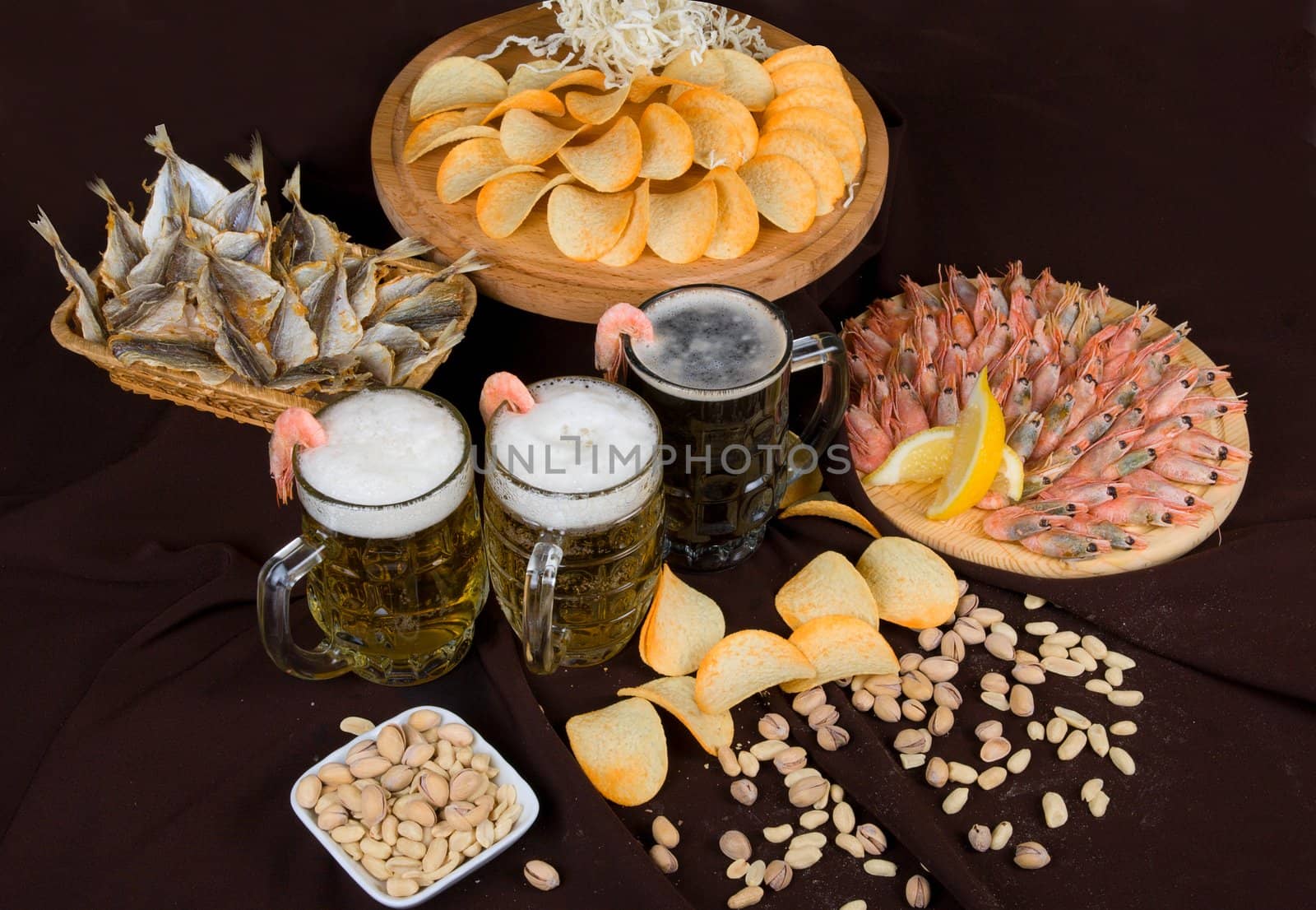 Nosh-up: beer sets and snacks on the restaurant table