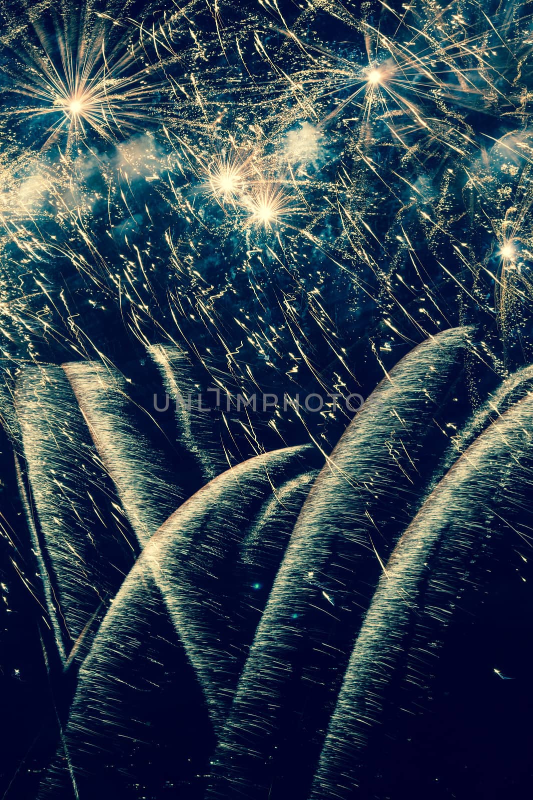 fireworks by toliknik