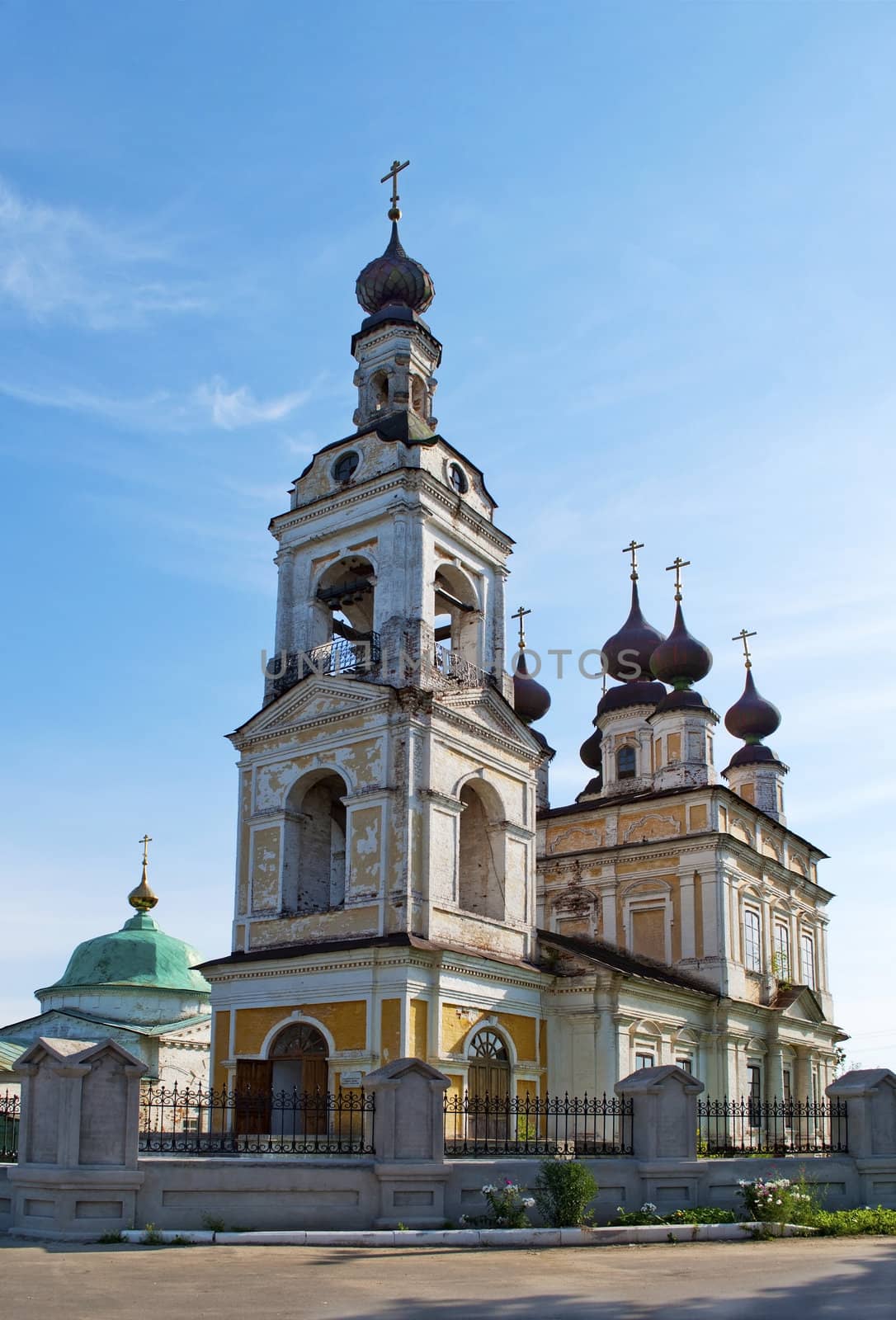 Ensemble of the Trinity Church and Vvedensky in Ples, Russia