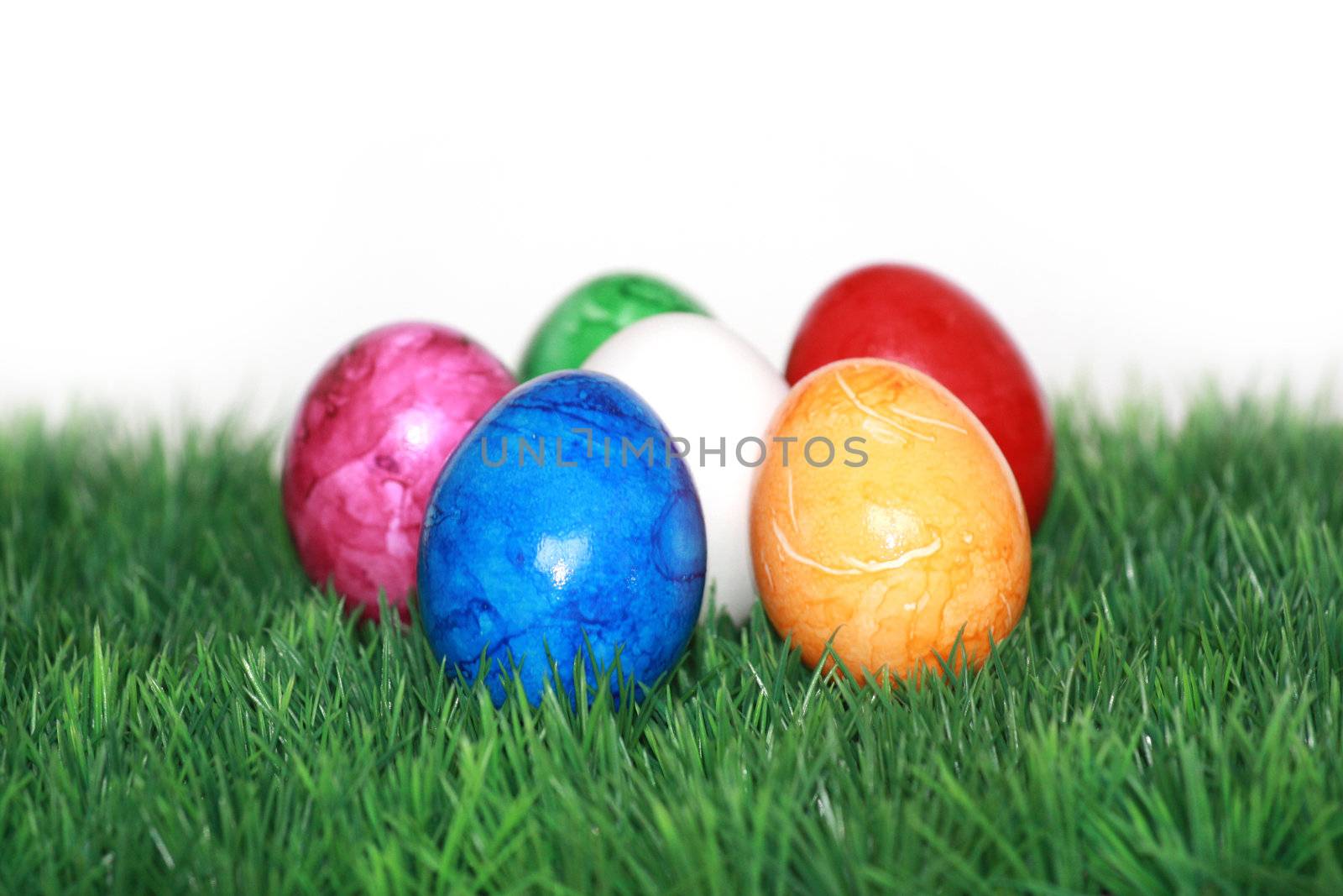 Many painted Easter eggs by photochecker