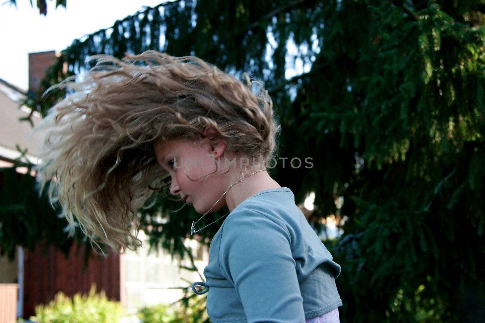 Girl with long hair by Bildehagen