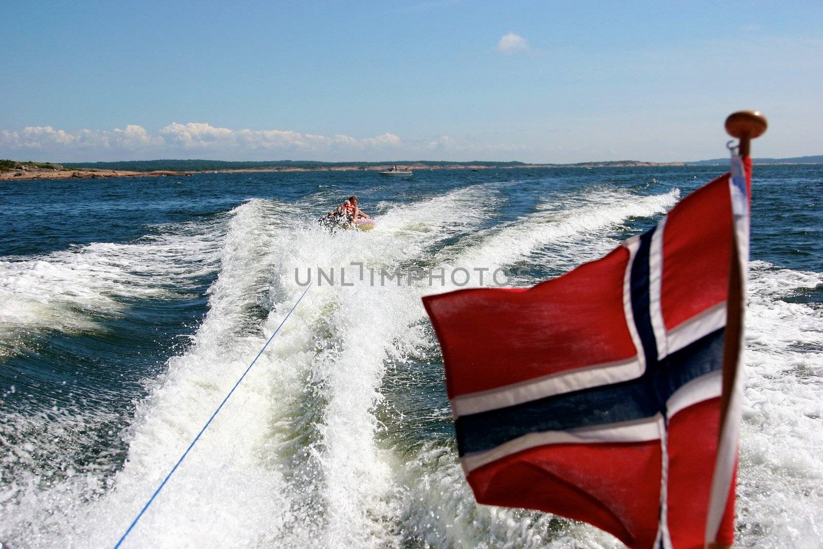 Scandinavian Lifestyle - norwegian flag by Bildehagen