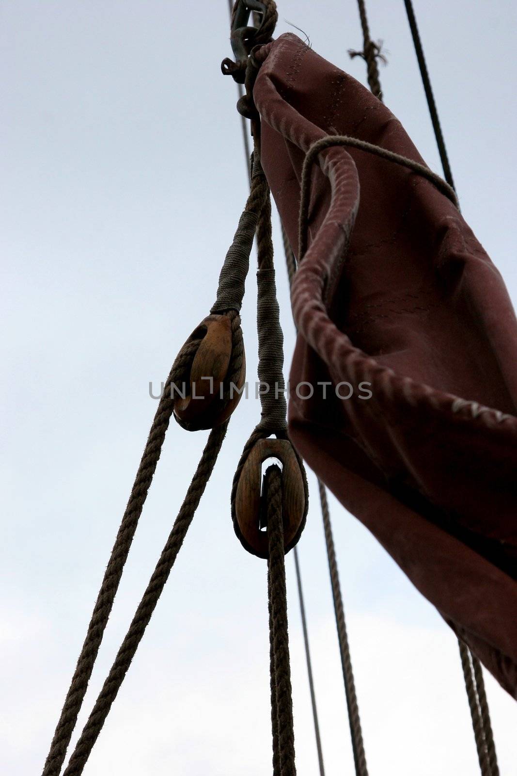 Ropes by Bildehagen