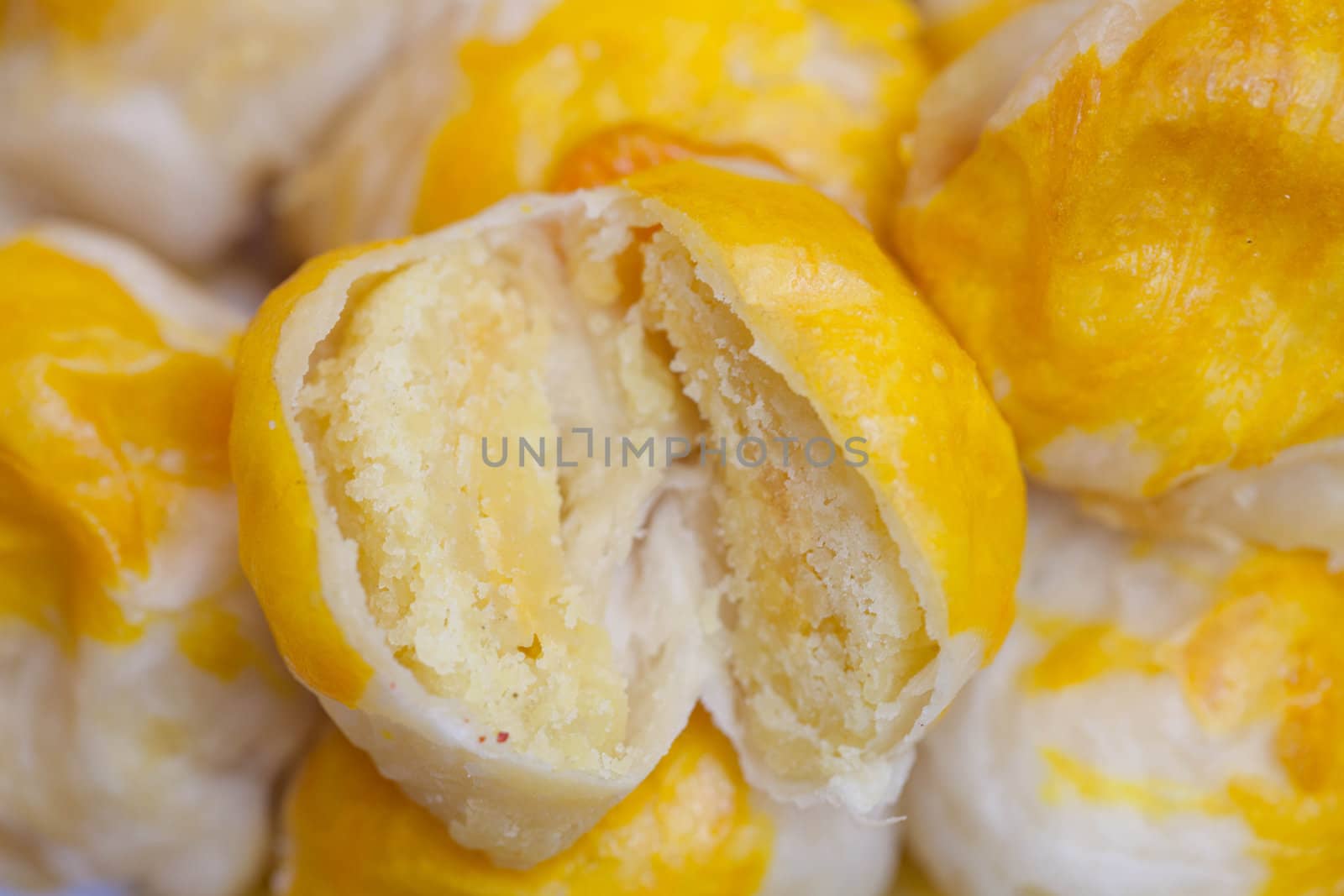 Knmepiia yellow. Fresh and appetizing.