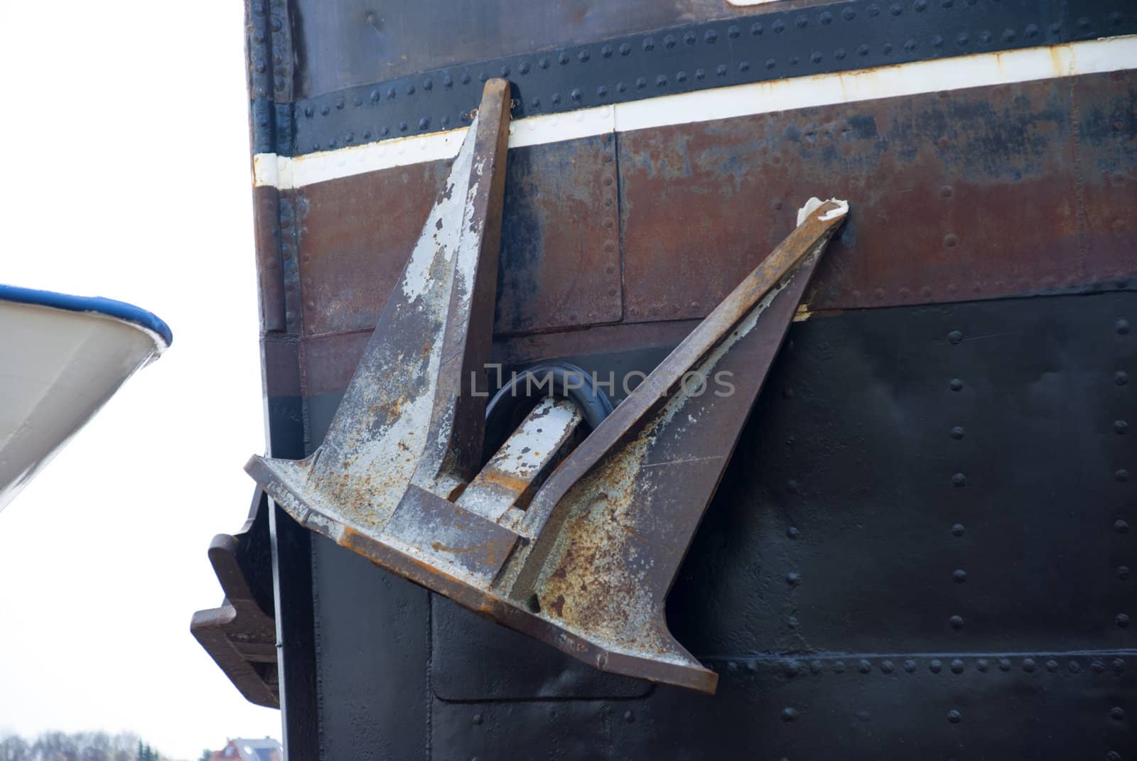 Ship from the front with anchors