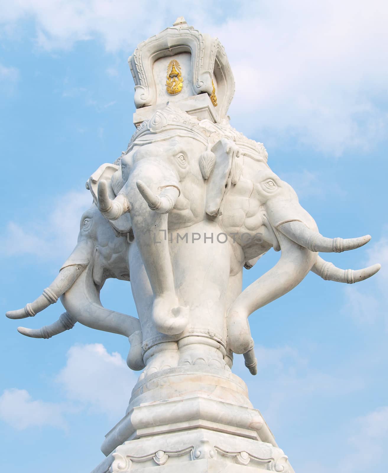 Closeup gray stone elephant statue by jakgree