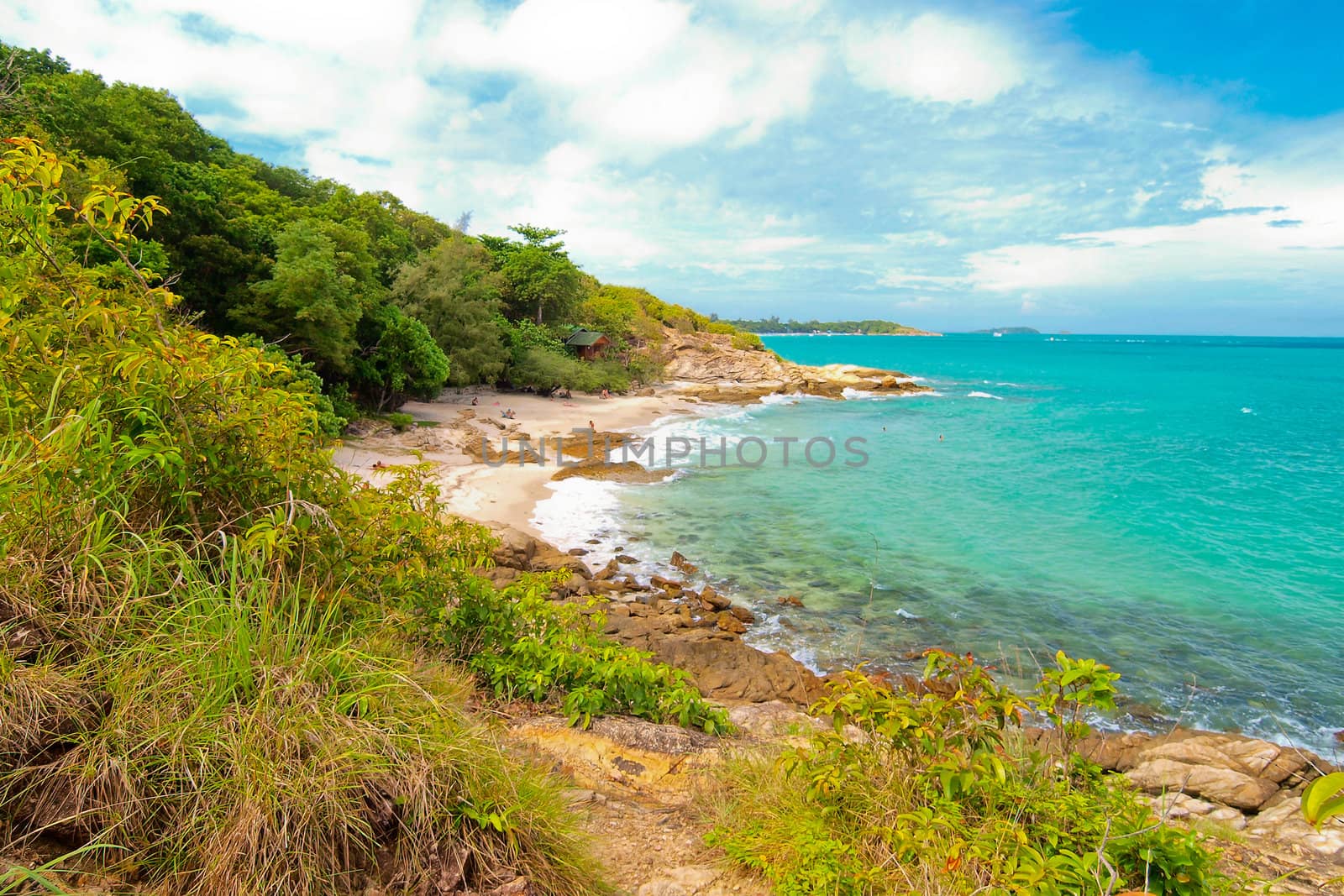 Idyllic Scene Ao Nuan Beach at Samed Island,Thailand by jakgree