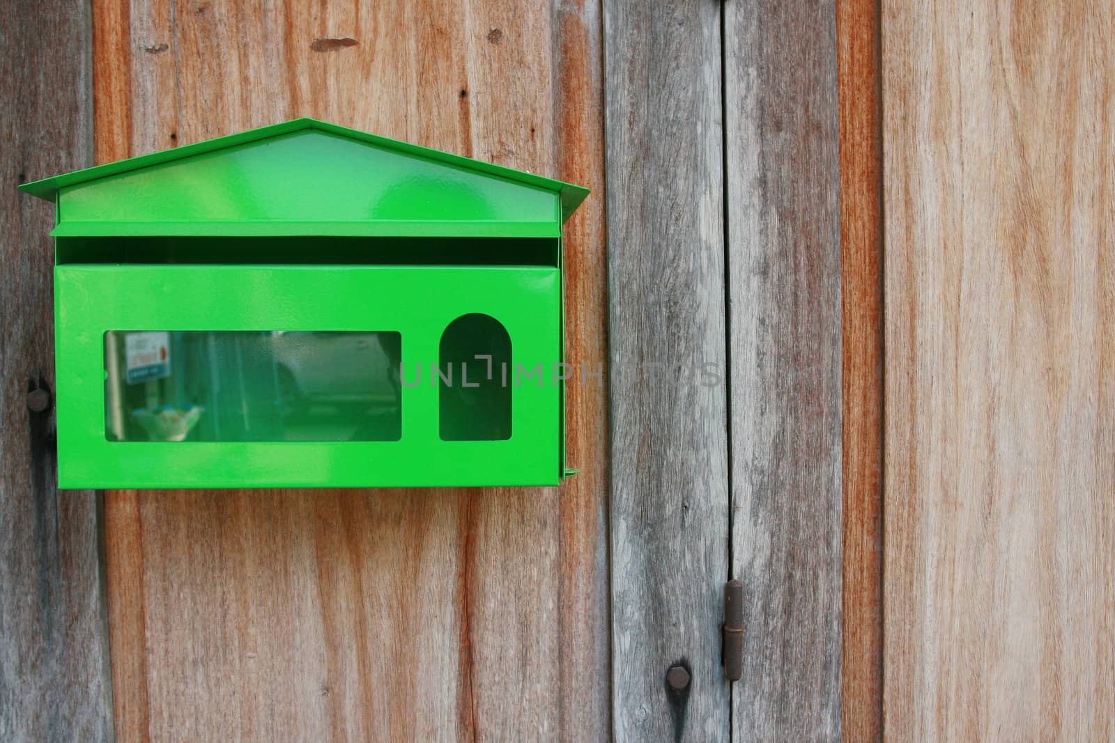 Green Mailbox by foto76