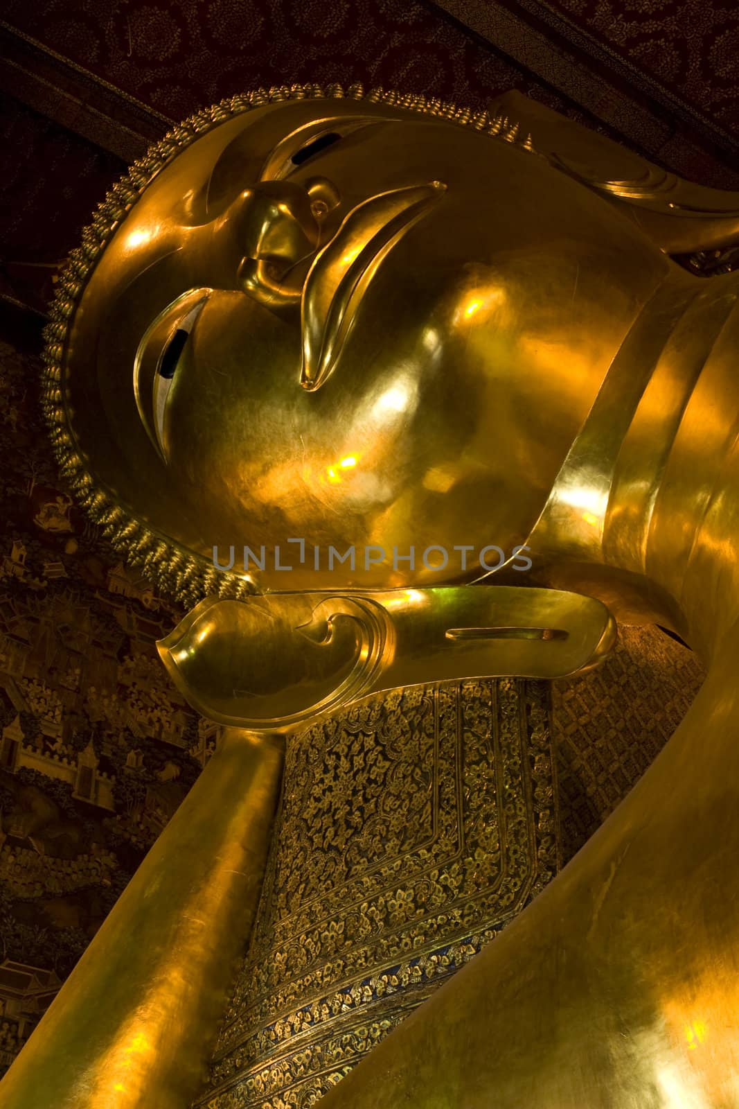 Golden Statue of Reclining Buddha, Thailand