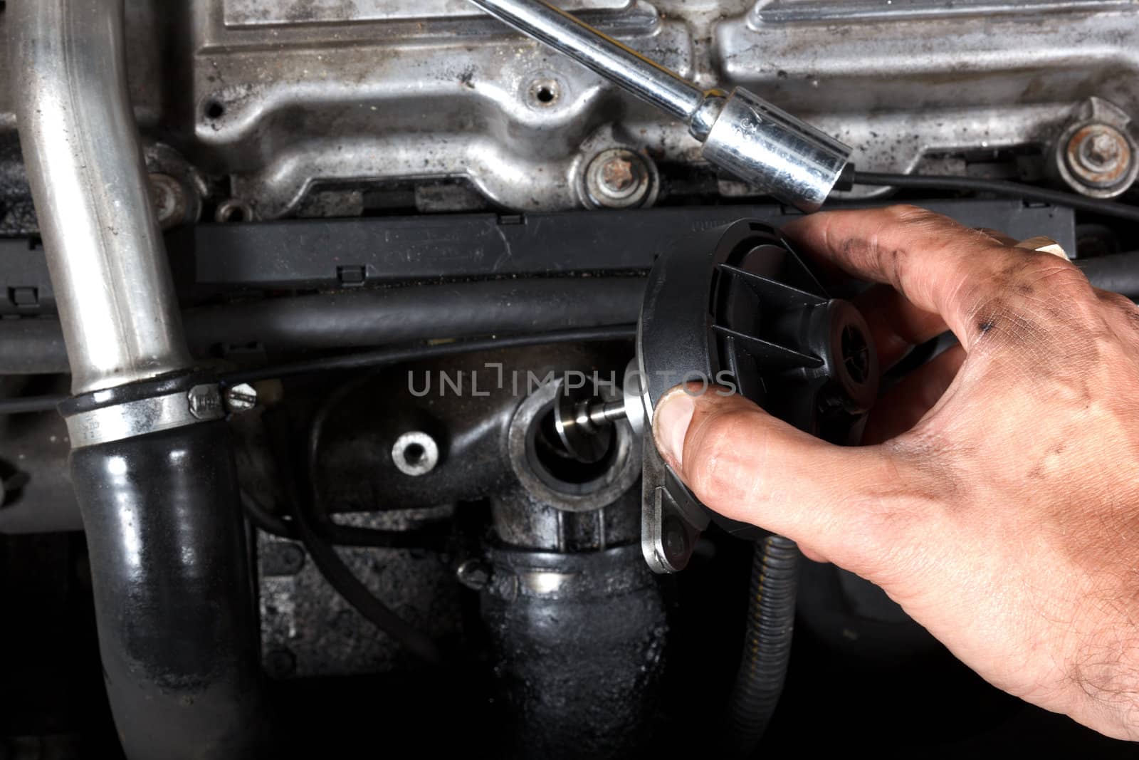 car repair, repairing diesel engine, EGR valve change