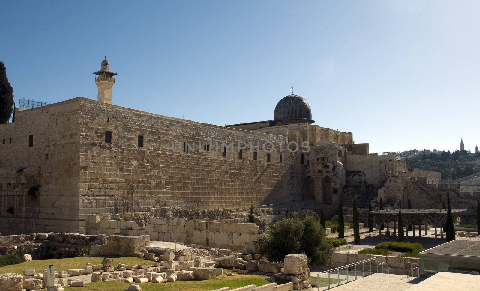 Al-aqsa mosk in the centre of Jerusalem