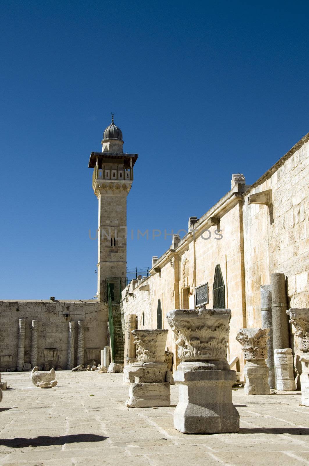 Al-aqsa mosk in the centre of Jerusalem