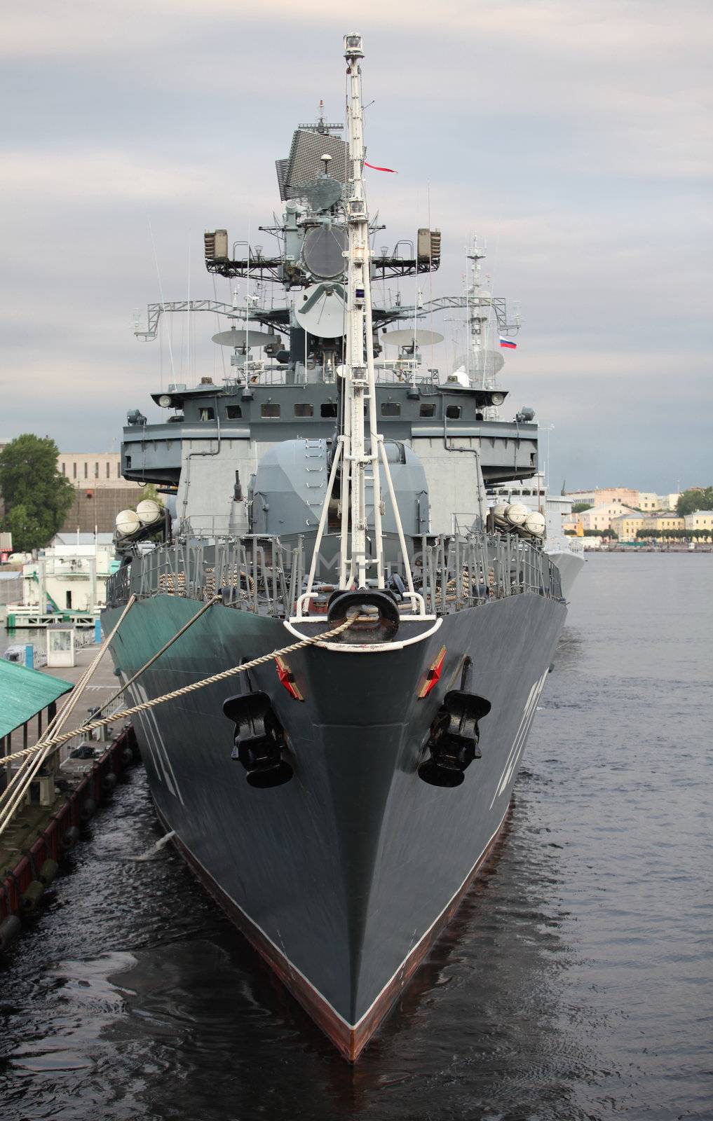 Russian Navy frigate "Yaroslav Mudry," a front view