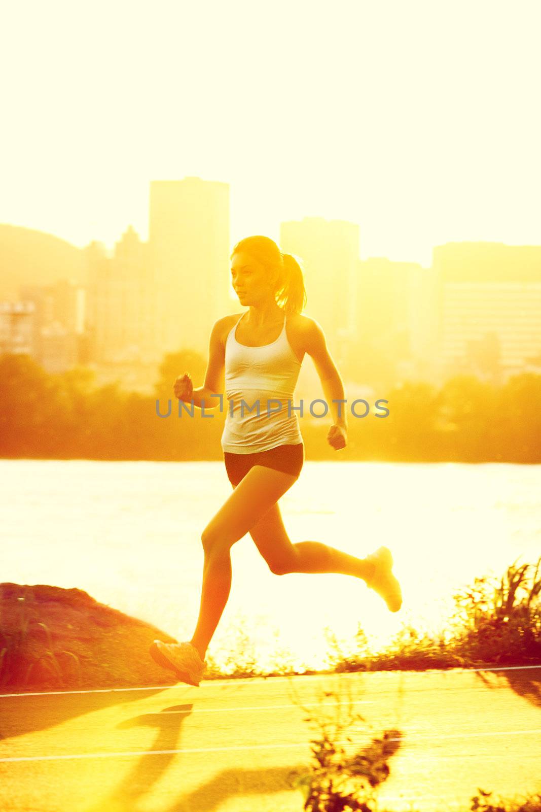 Runners - woman running by Maridav