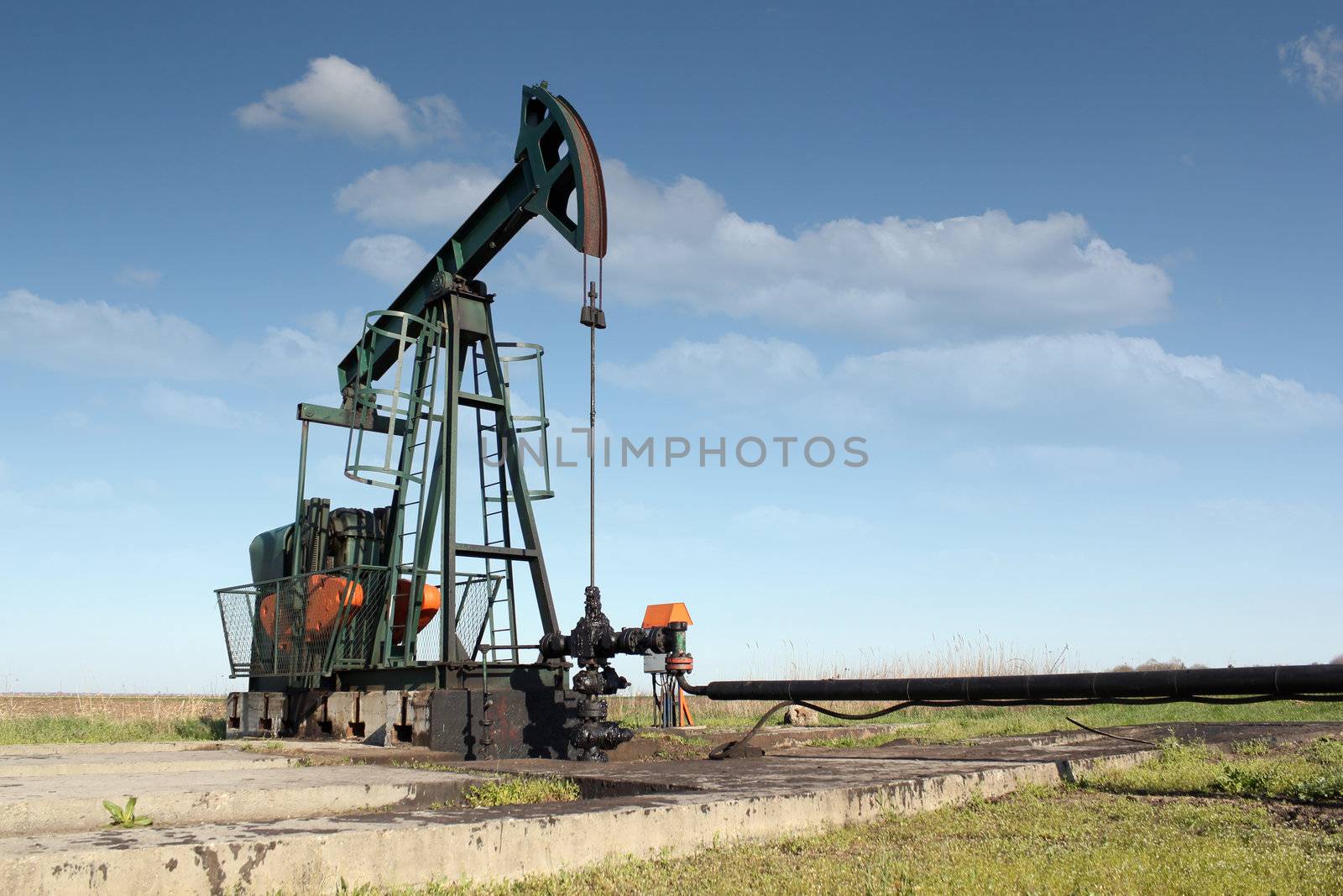 oil industry pumpjack