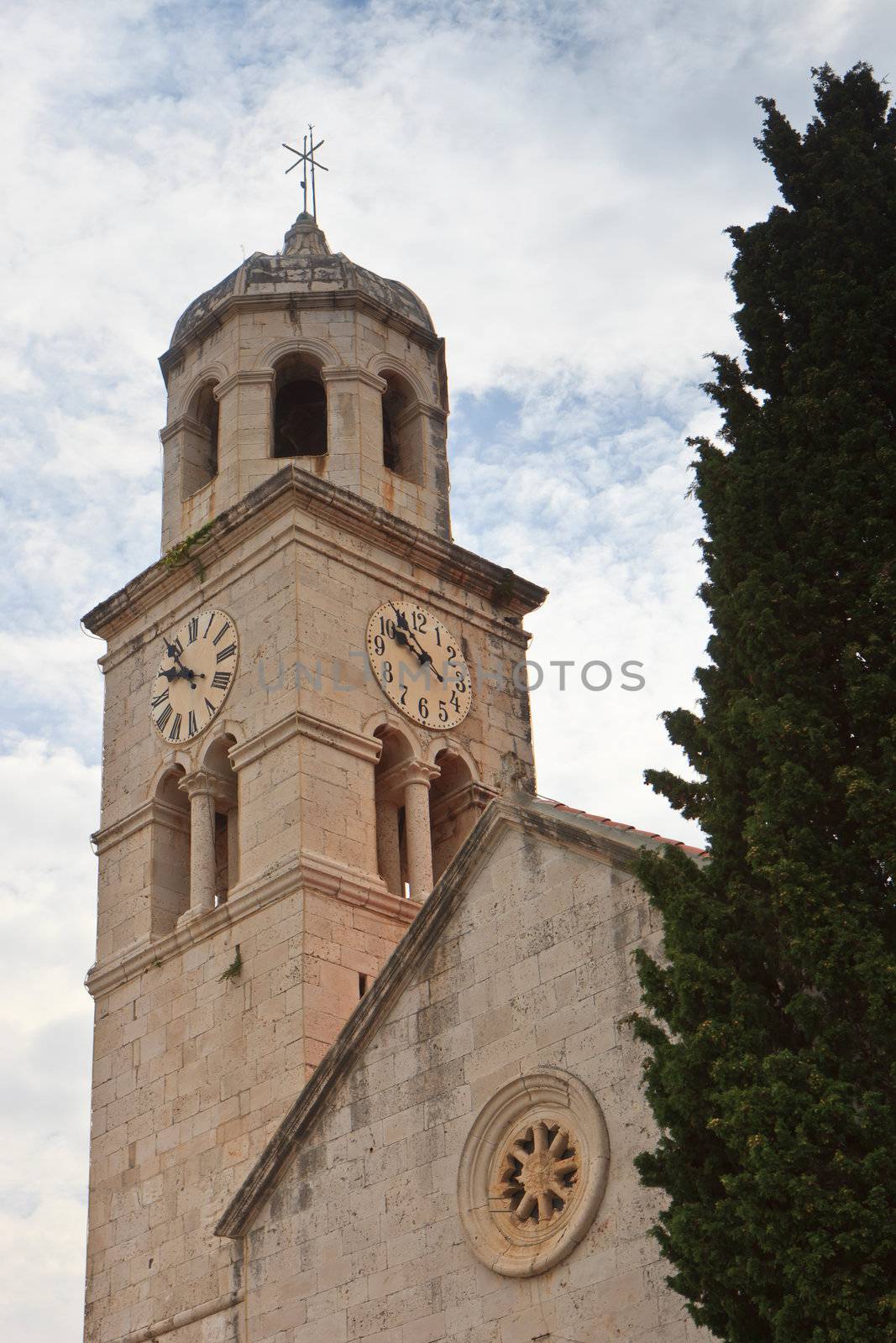 Church tower by jasonvosper