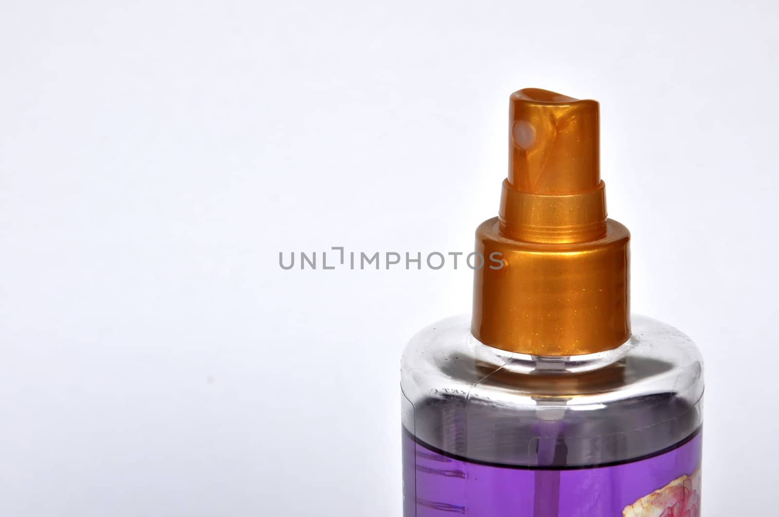 perfume bottle by phanlop88