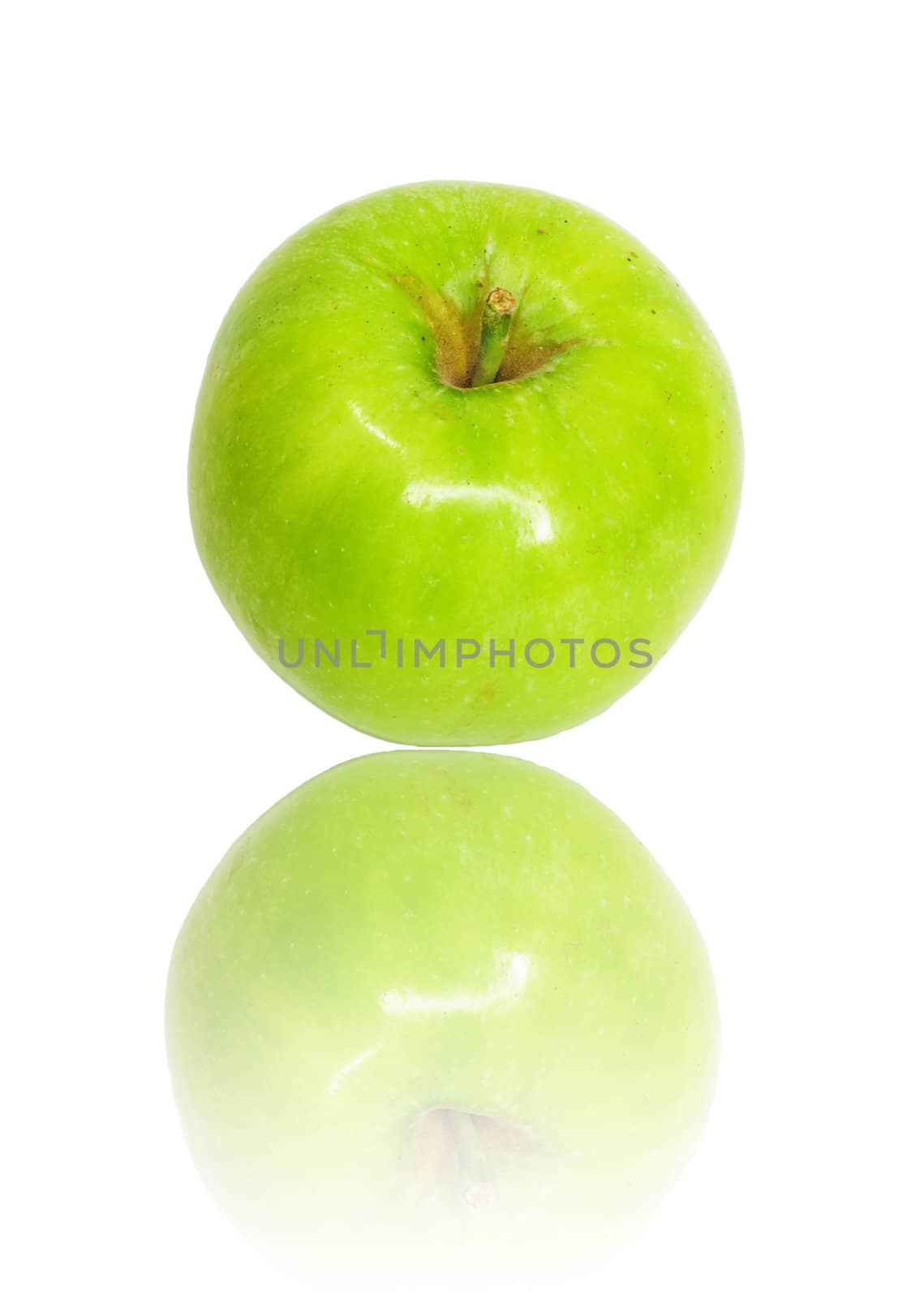 green apple isolated on white 