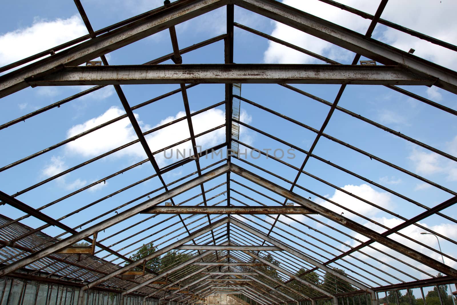 metal roof structure