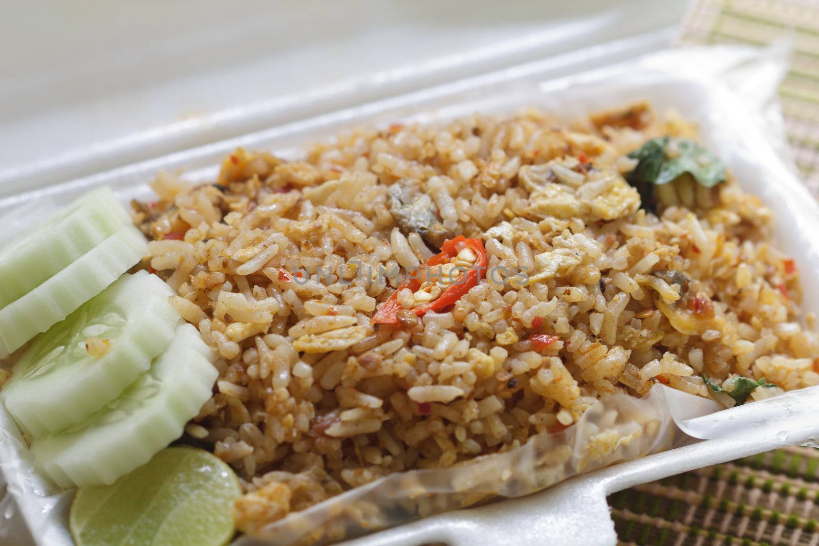 Spicy Fried Rice with clams in a white box