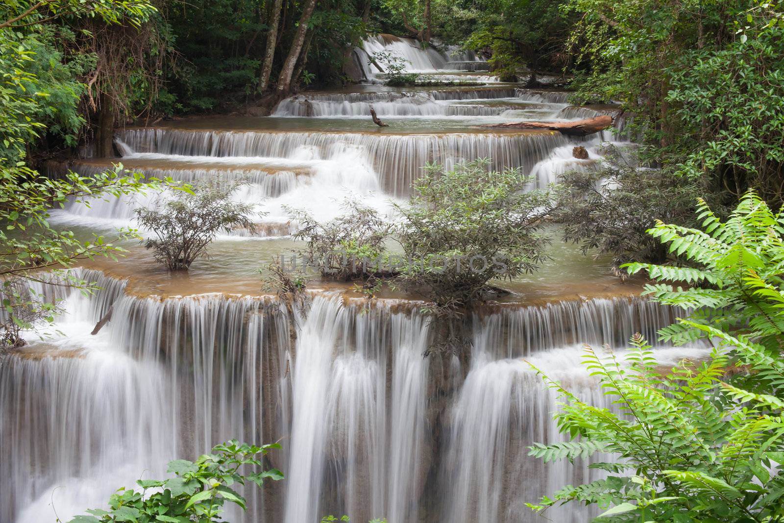 Huay Mae Khamin Waterfall by thanatip