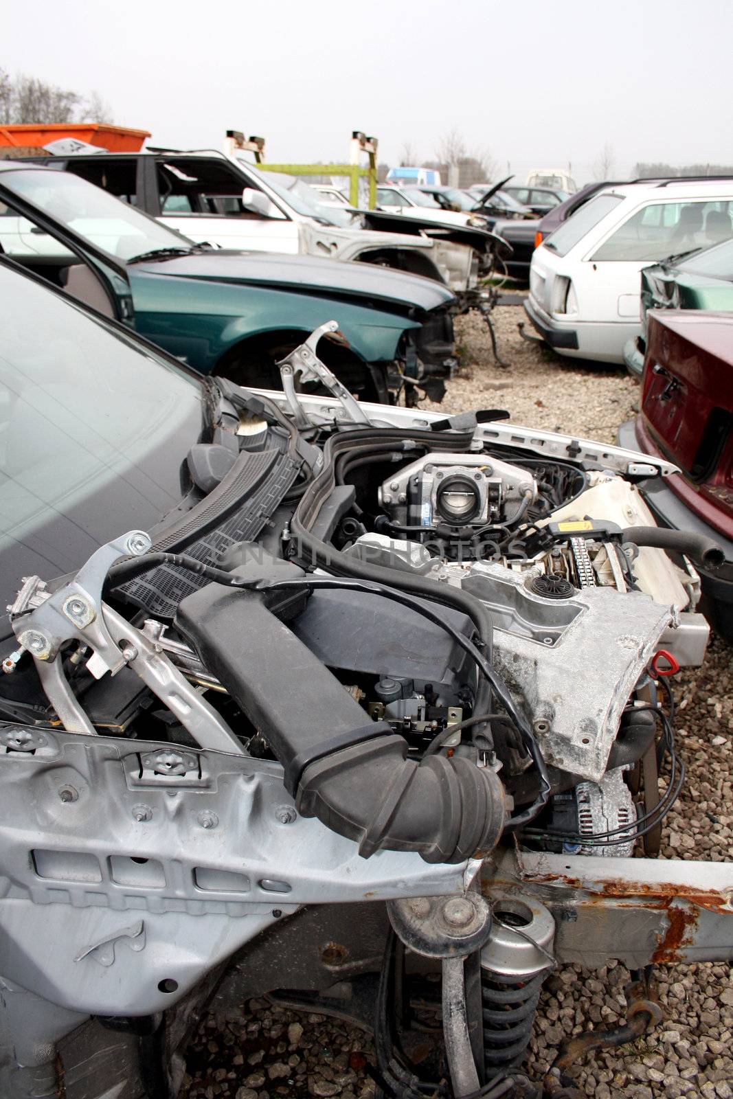 scrap yard for car recycling