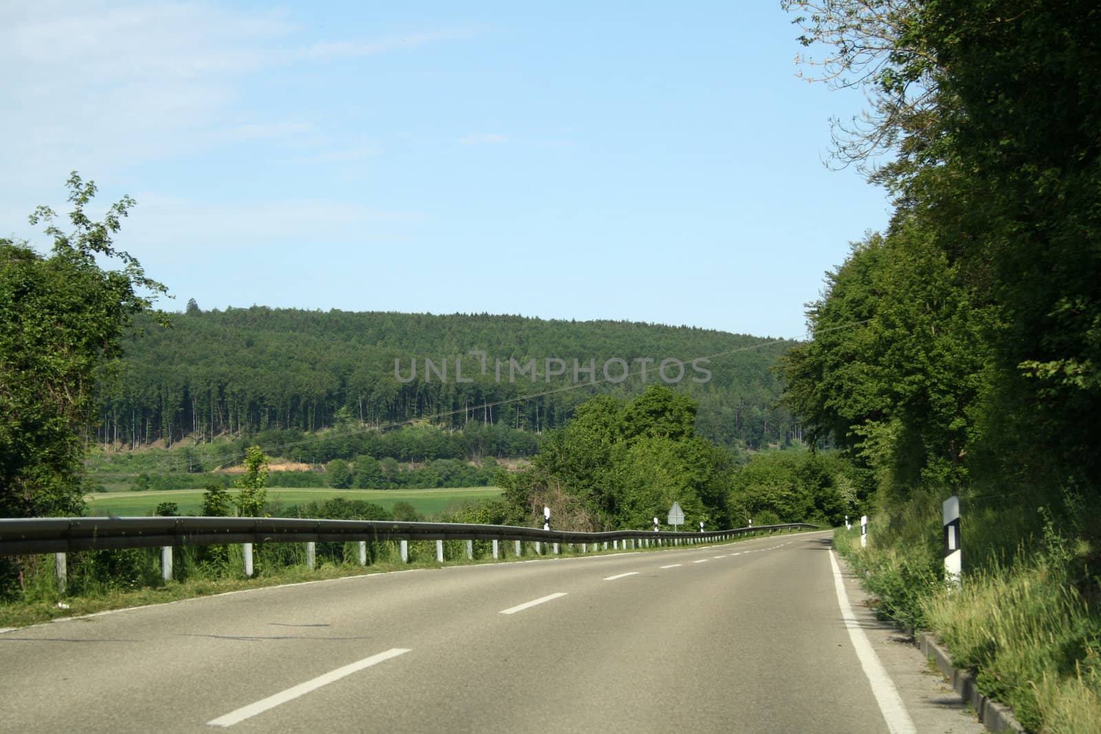 nice long and wide roads for car drivers