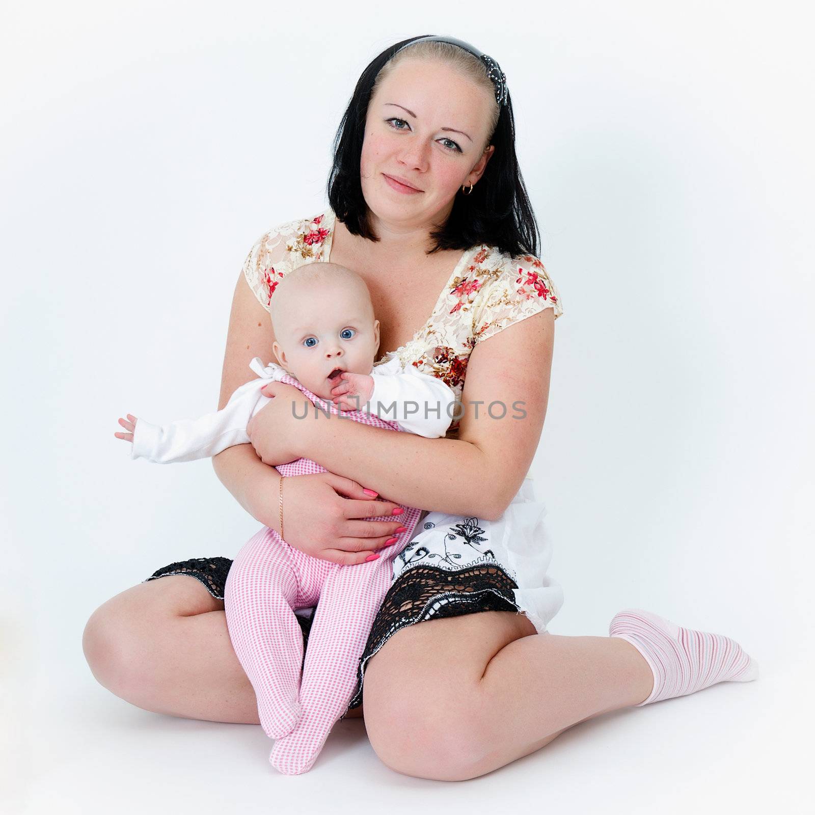 Mom and baby by pzRomashka