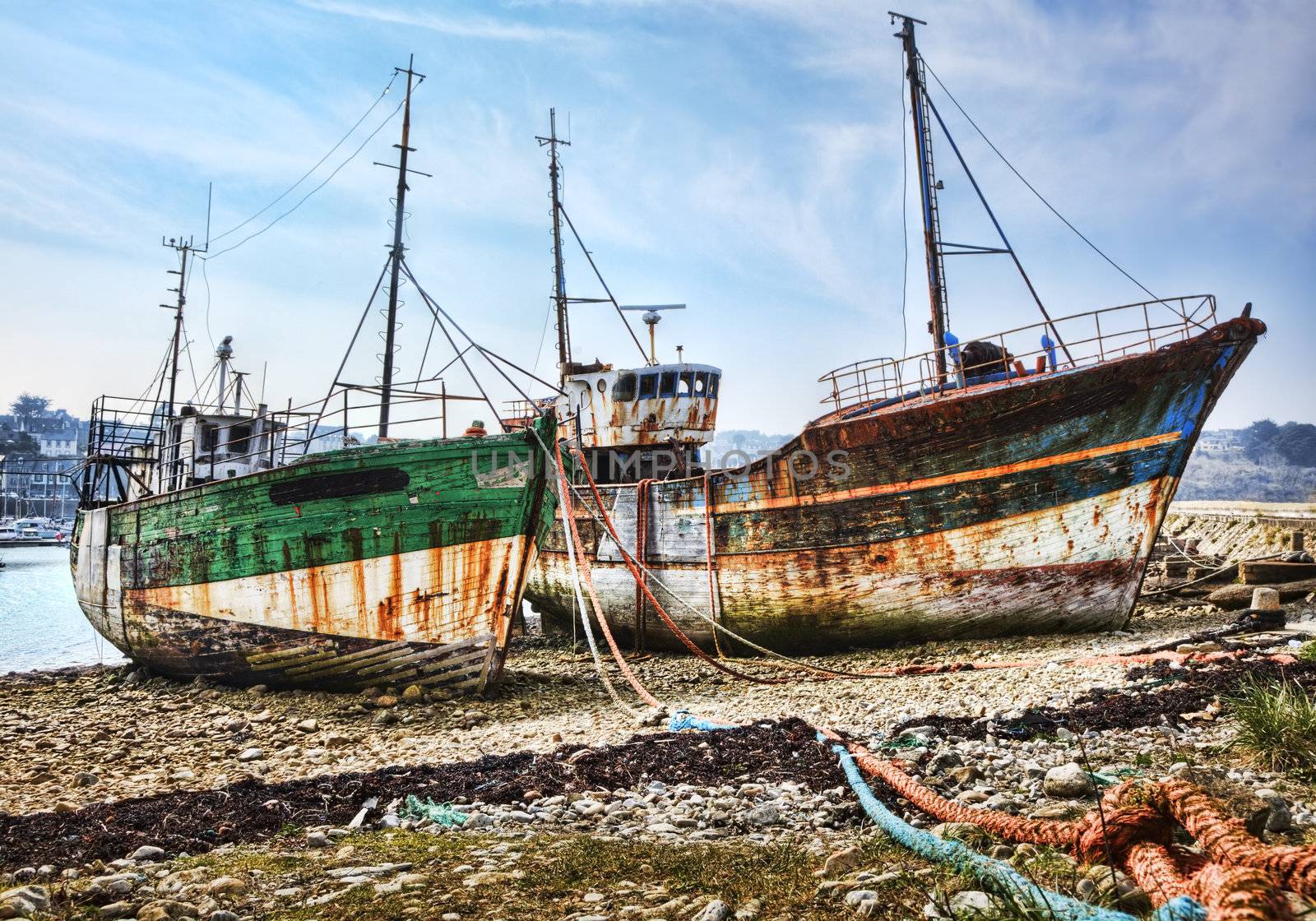 Shipwrecks by RazvanPhotography