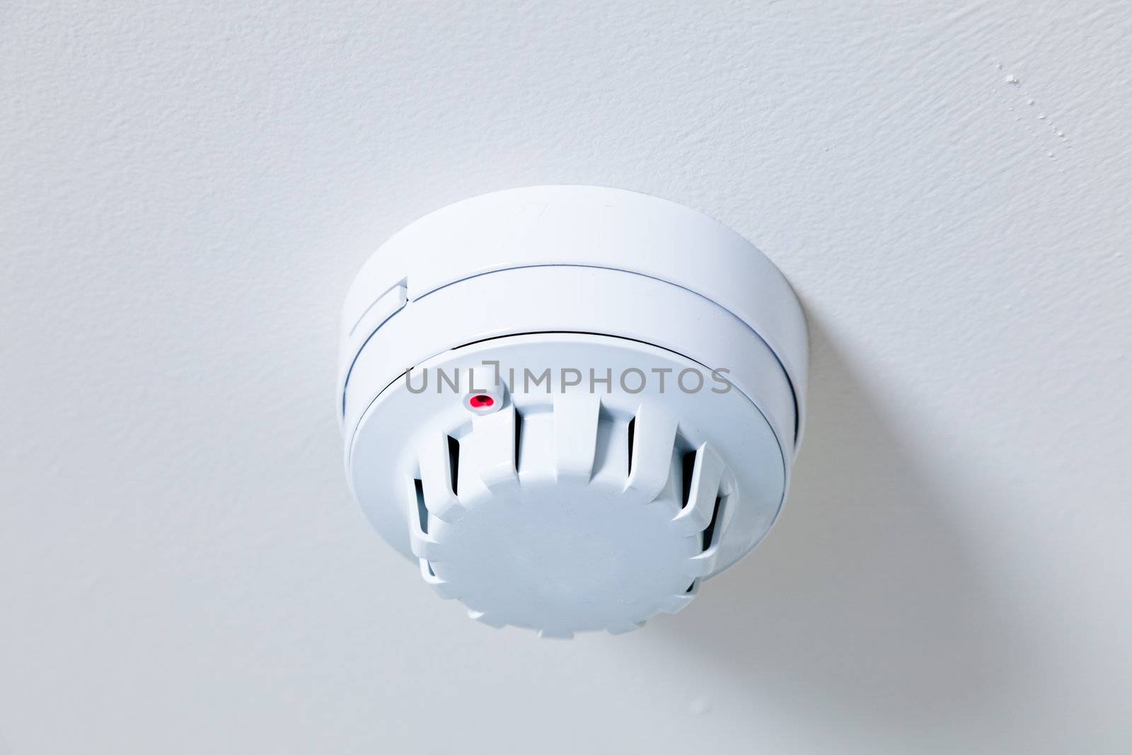 A smoke detector fire alarm