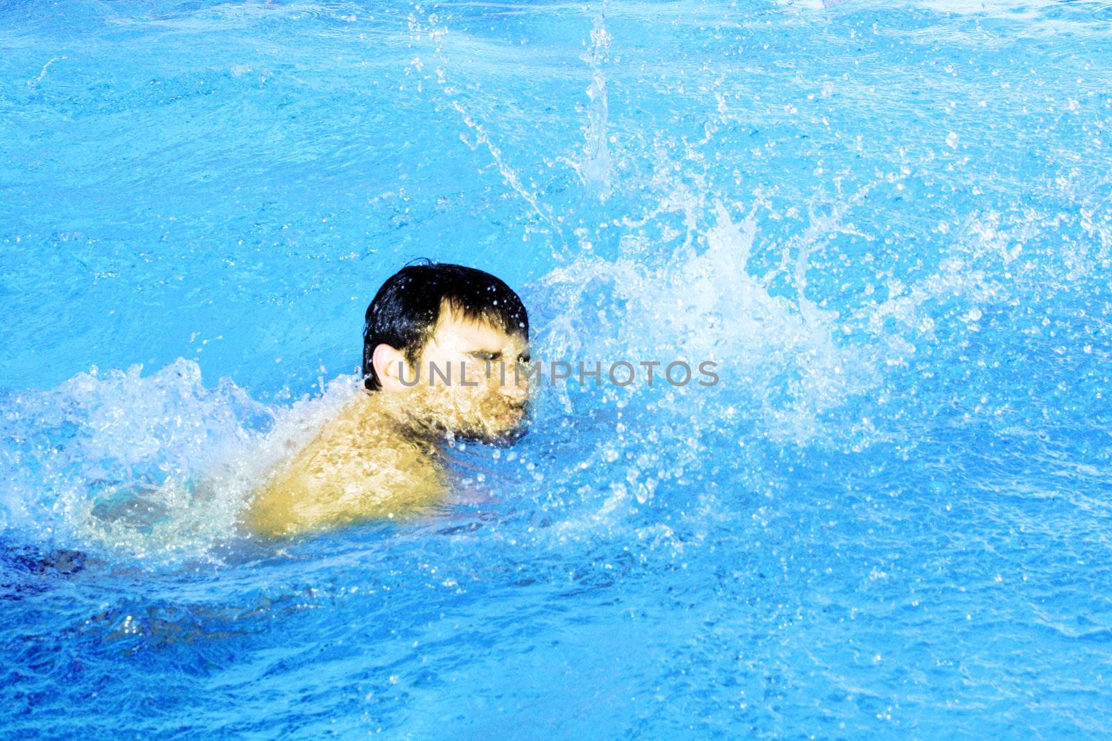 hobby swimmer by photochecker