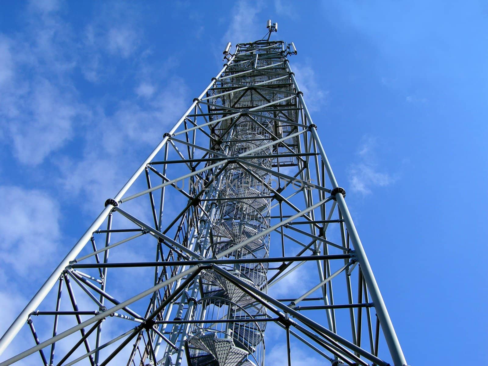 new broadcast tower by drakodav