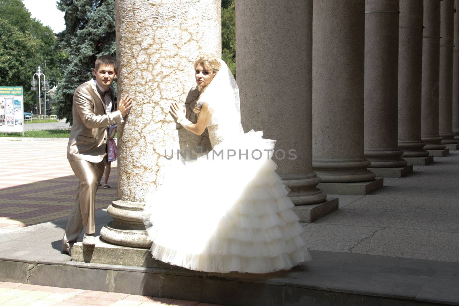 Young married couple in the wedding day