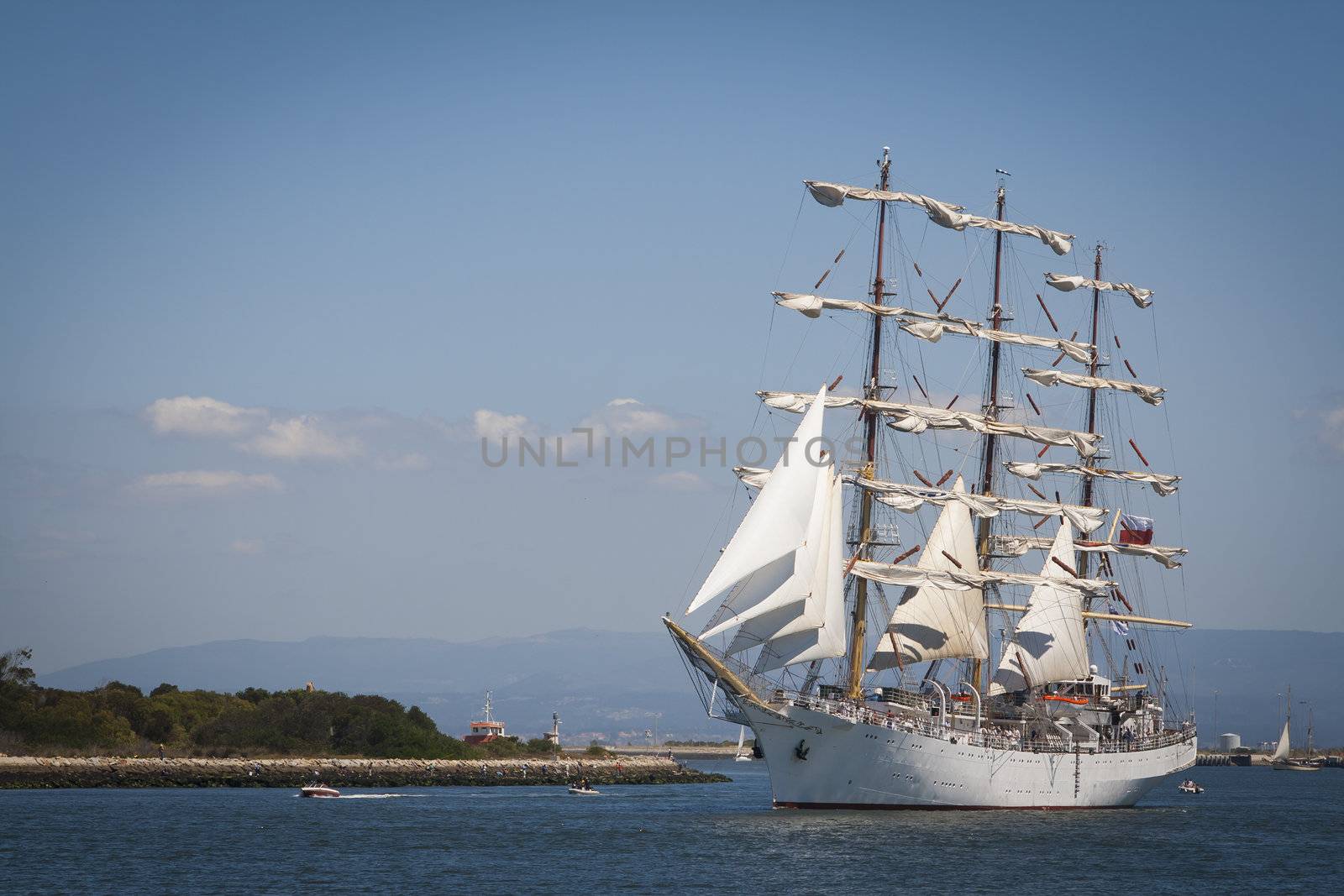 Tall ship by PauloResende