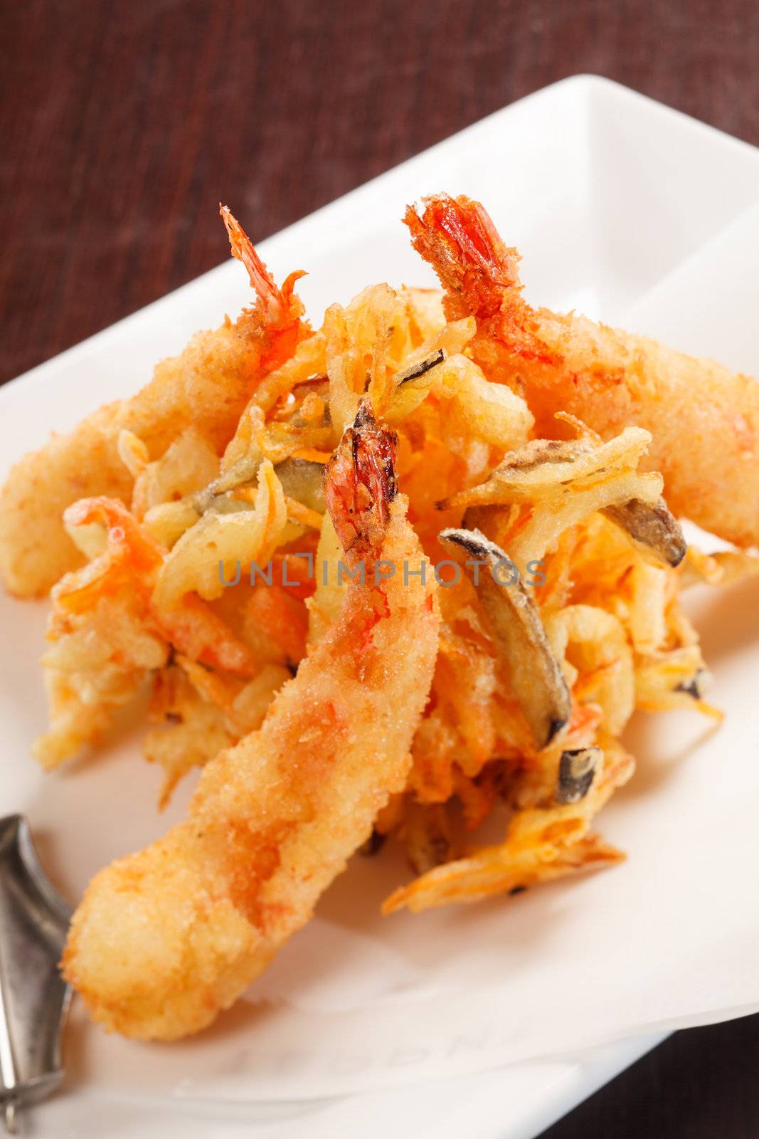 Japanese Cuisine - Tempura Shrimps by shebeko