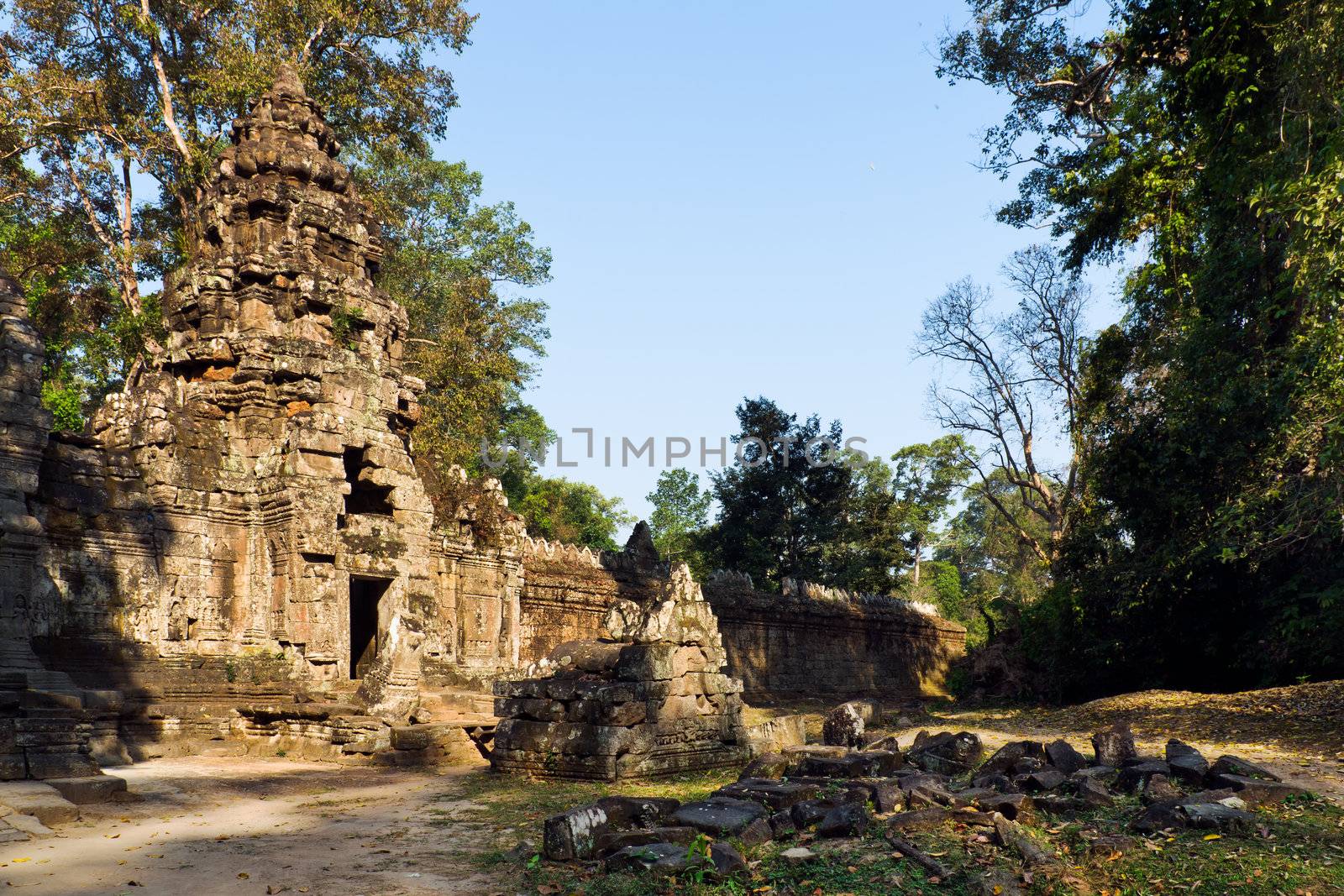 Back of "Gopura" Left entrance pavilion tower, Preah Khan, Angkor