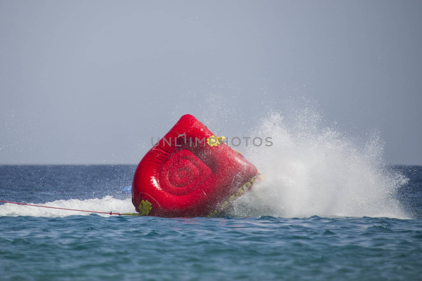 rubber boat tipping over in the red sea by steirus