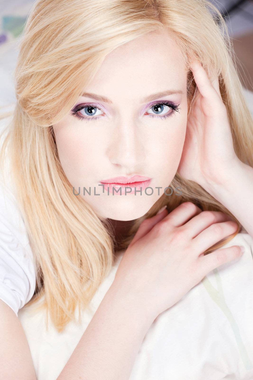 Pretty blond woman by imarin