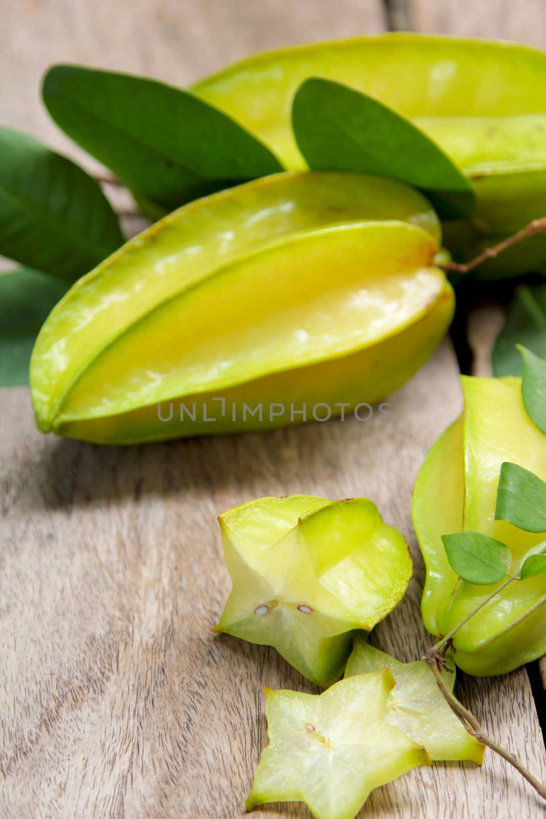 Carambola (Star Fruit) by vanillaechoes