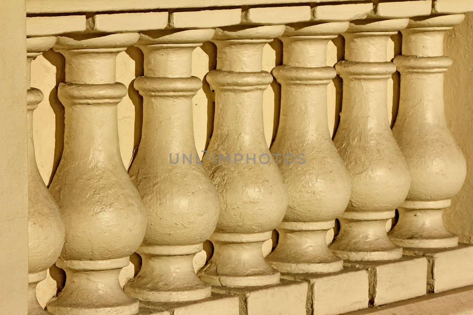 Column brown and white