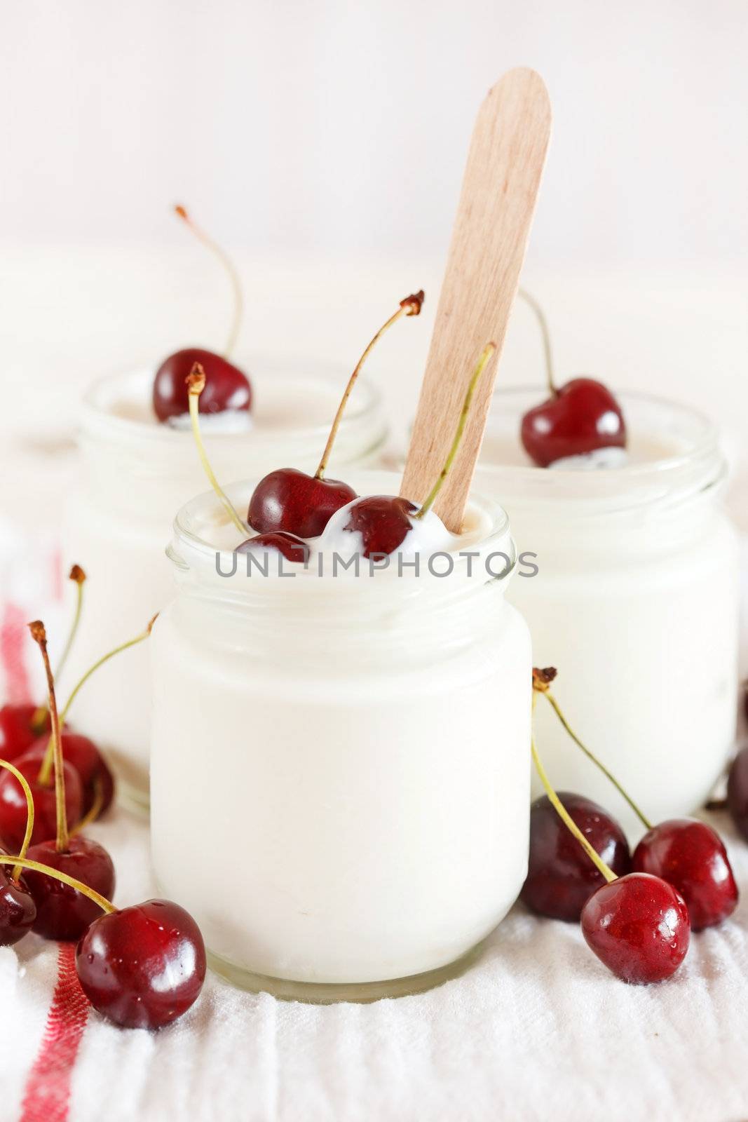 yoghurt with cherry