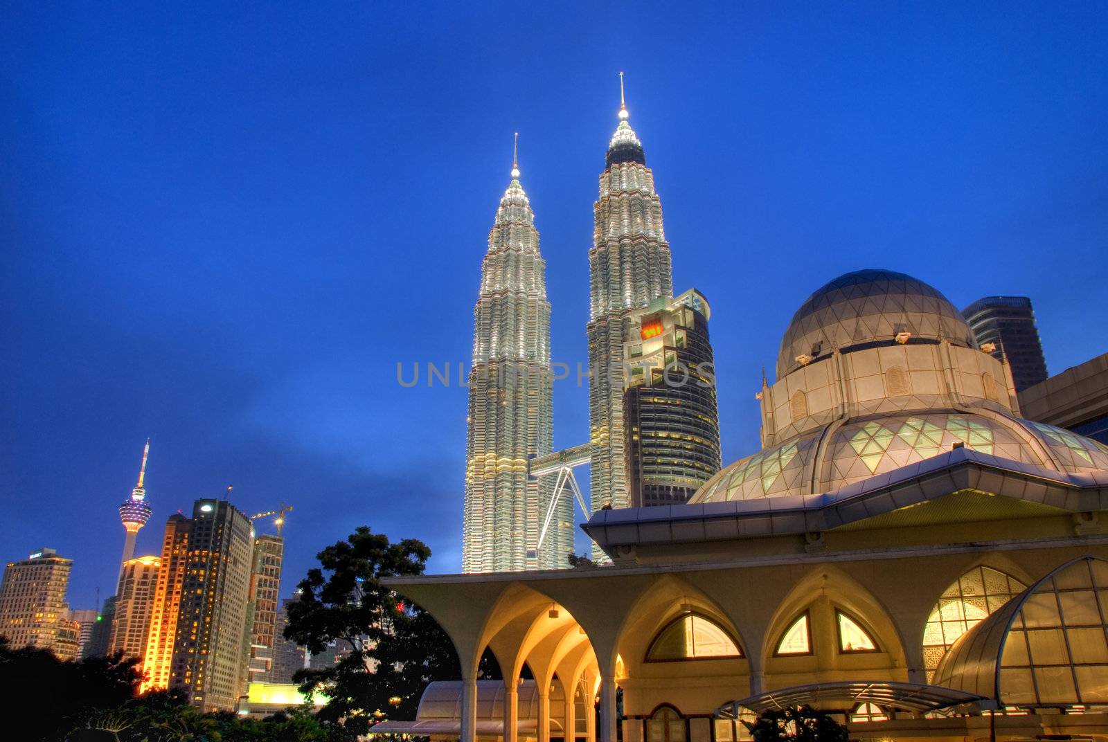 klcc famous landmark in malaysia