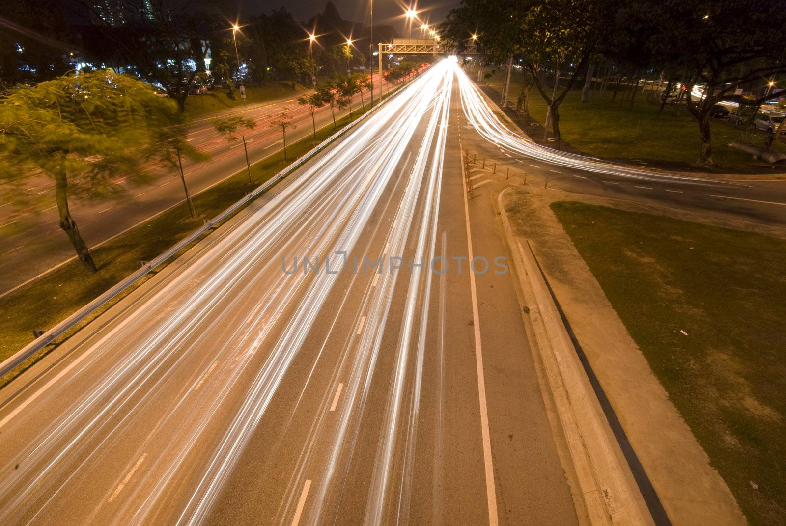 Urban night traffics with focus on the road