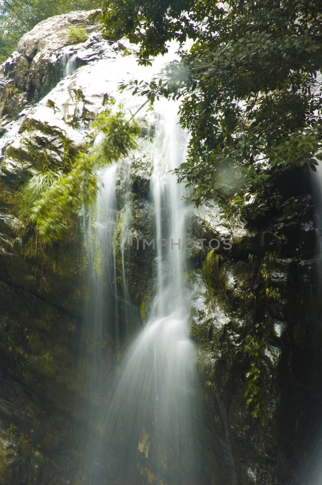 waterfall by yuliang11
