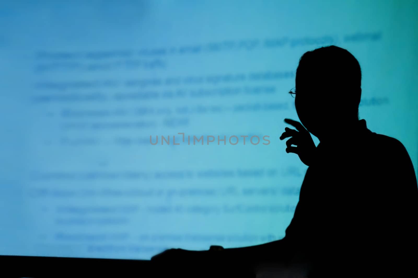 silhouette of a man doing presentation by yuliang11