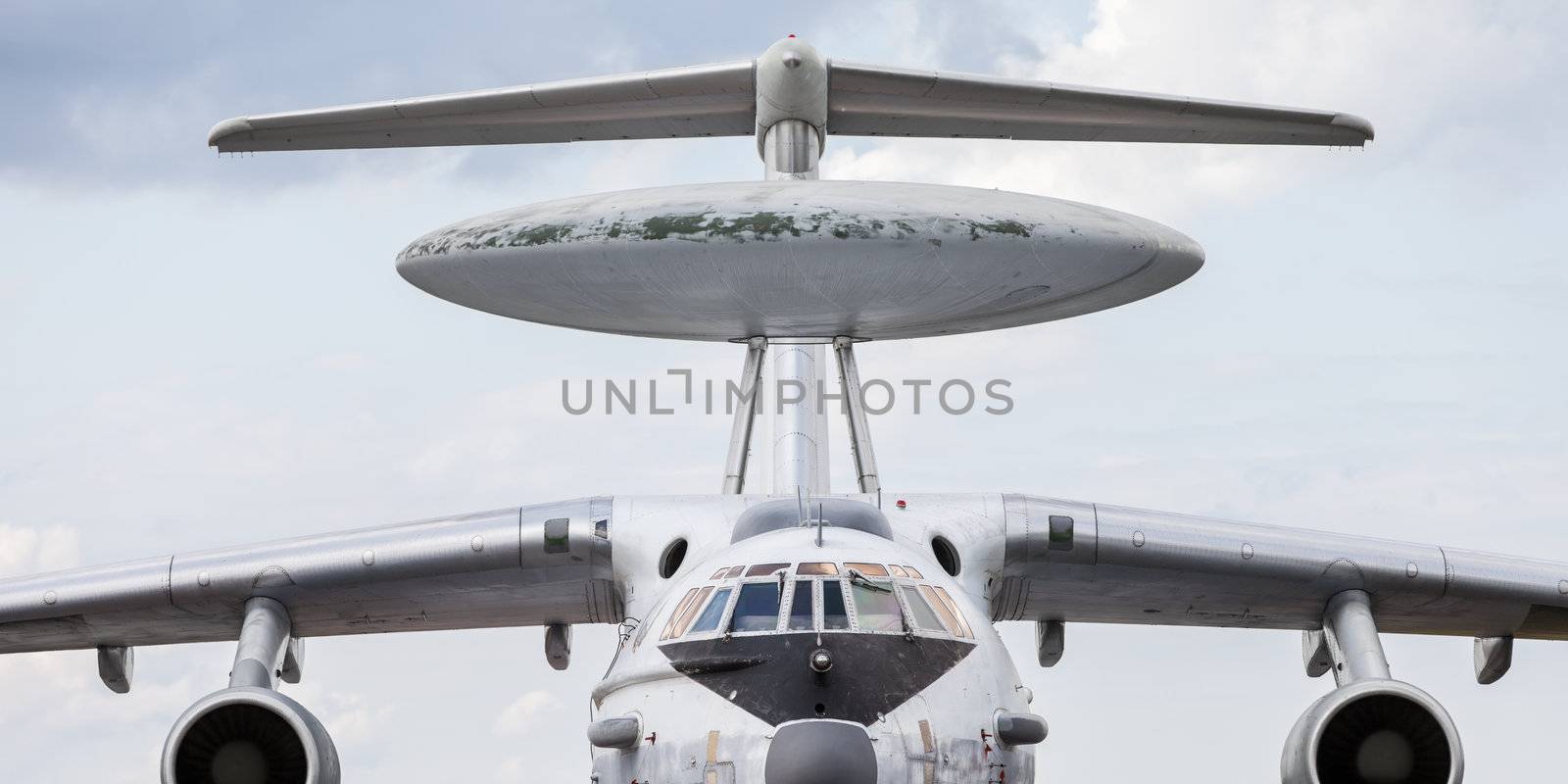 AWACS radar airplane by ia_64