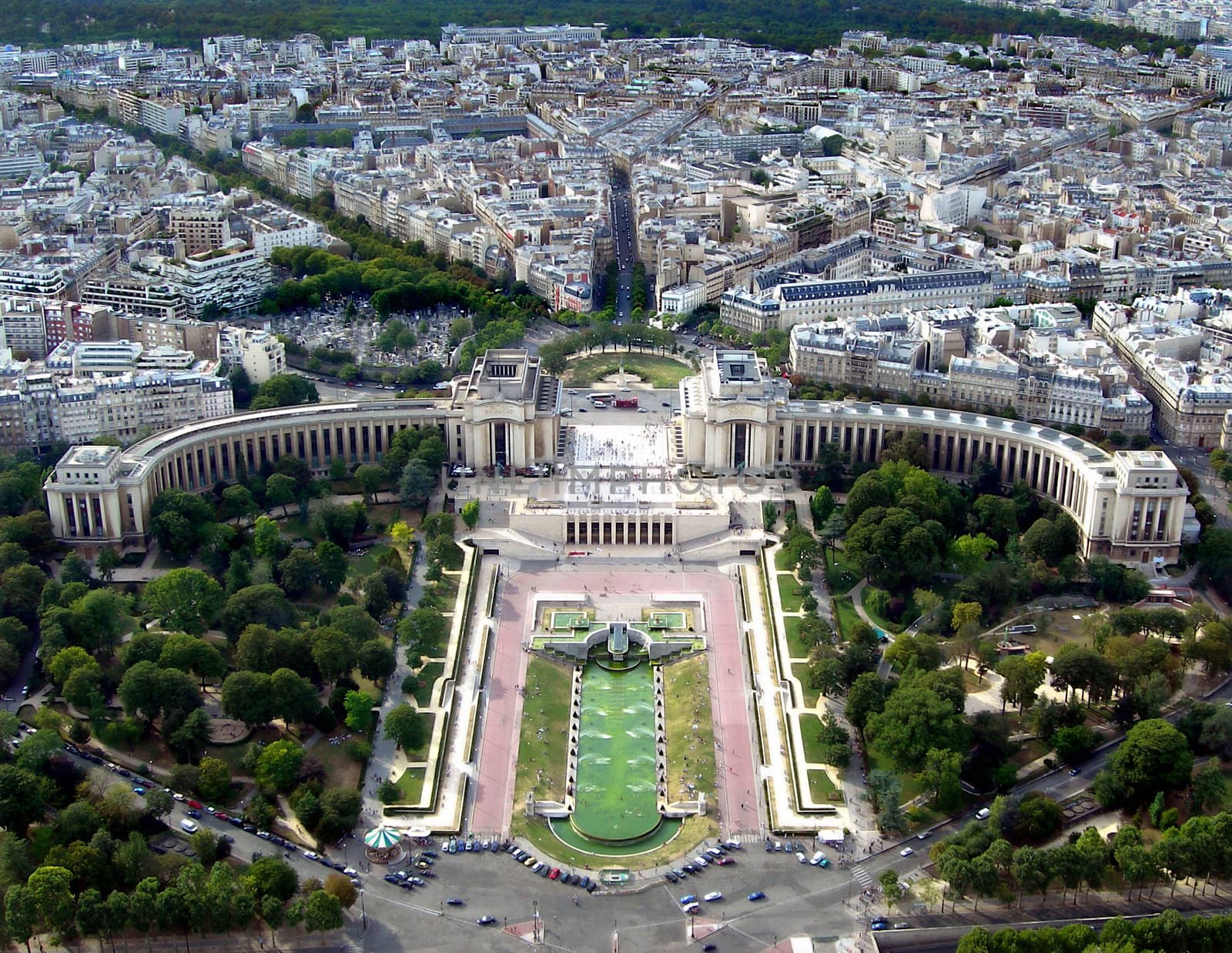 Palais de Chaillot - Trocadero in Paris by drakodav