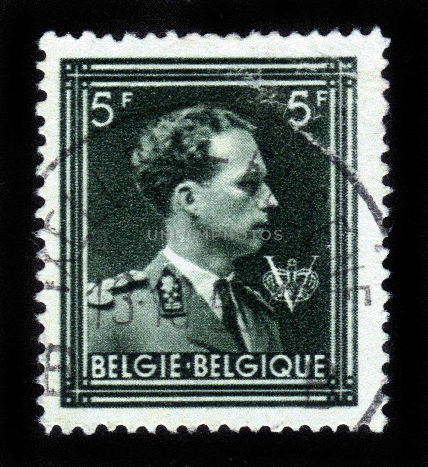 BELGIUM-CIRCA 1950:A stamp printed in BELGIUM shows image of Leopold III reigned as King of the Belgians from 1934 until 1951,circa 1950.