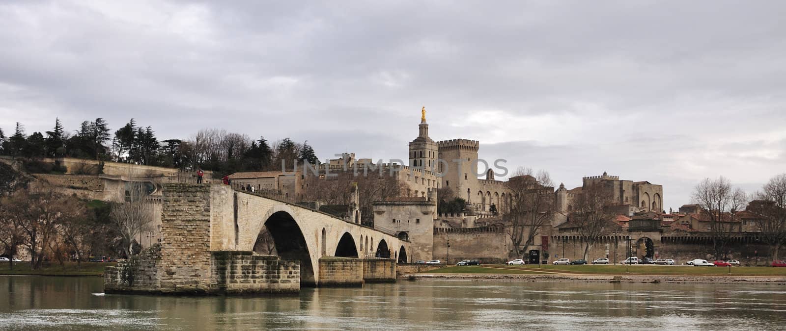 Avignons bridge, Pont d'Avignon, The Pont Saint-Benezet, also known as the Pont d'Avignon , is a famous medieval bridge in the town of Avignon, in southern France.